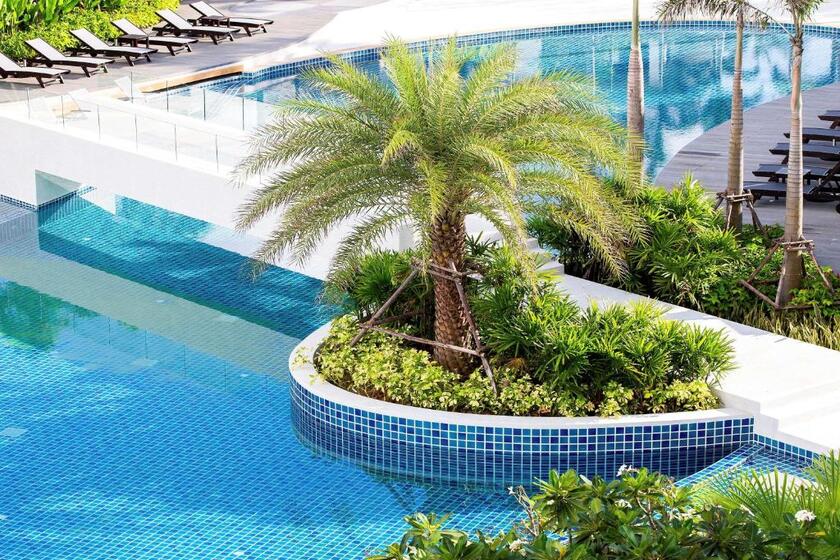 Holiday Inn Resort Phuket Karon Beach, an IHG Hotel phuket - pool