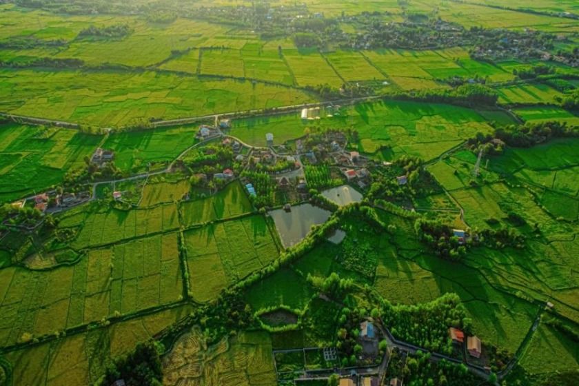 اقامتگاه بومگردی باغ ریحان لاهیجان - نما