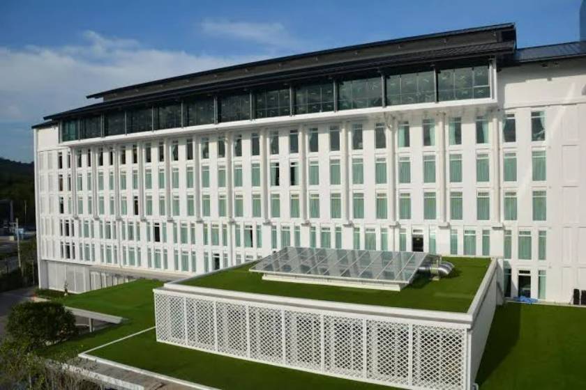 Ramada Plaza by Wyndham Chao Fah Phuket - facade