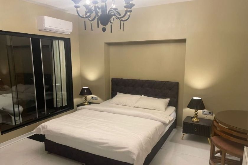 مهمانپذیر شیرون تهران - اتاق