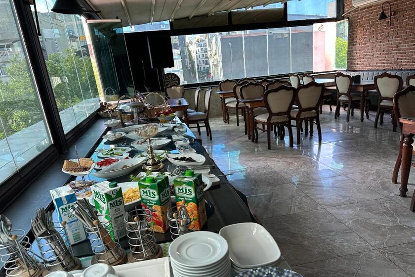 Napolyon Hotel istanbul - breakfast