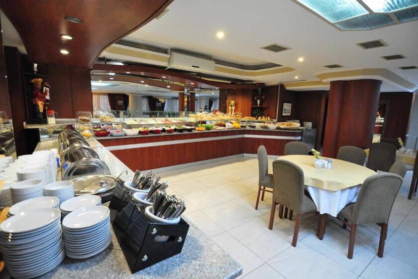 Hotel Buyuk Sahinler istanbul - breakfast