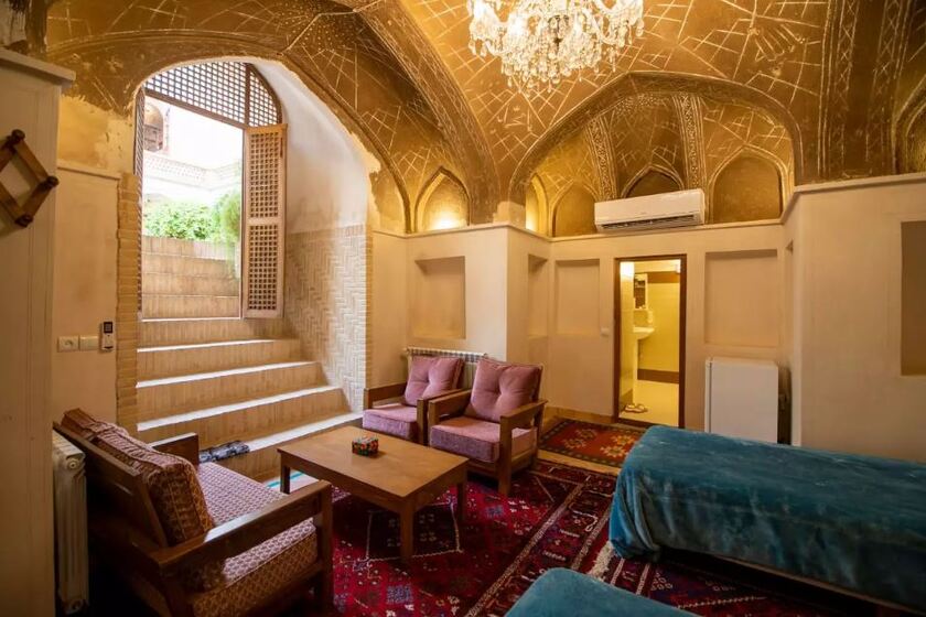 اقامتگاه سنتی احسان کاشان - اتاق