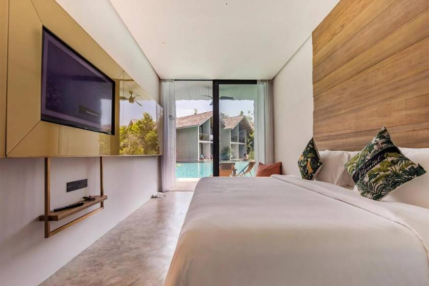 Island Escape Burasari - Deluxe Room with Schedule Boat Transfer