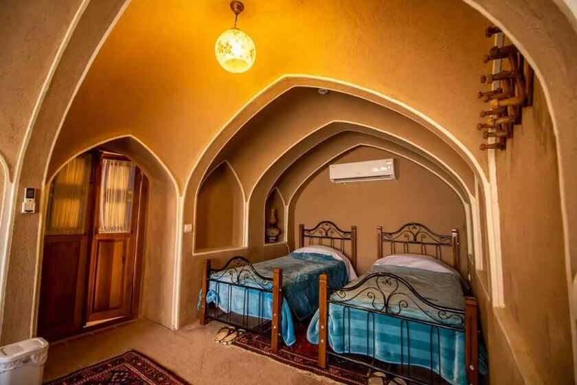 اقامتگاه سنتی احسان کاشان - اتاق