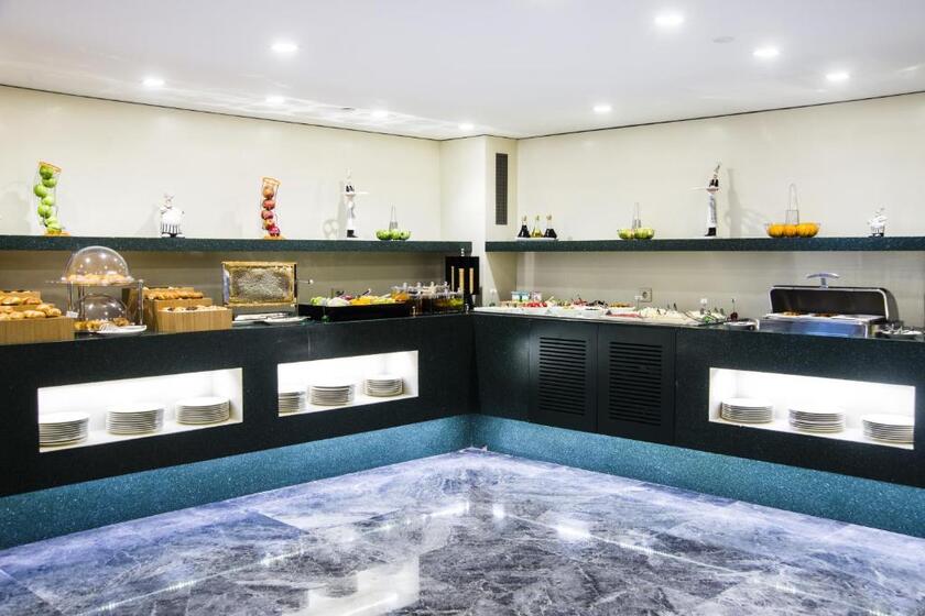 The Elysium Styles Taksim istanbul - breakfast