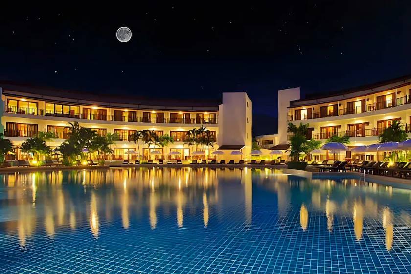 Arinara Beach Resort Phuket - SHA Extra Plus - facade