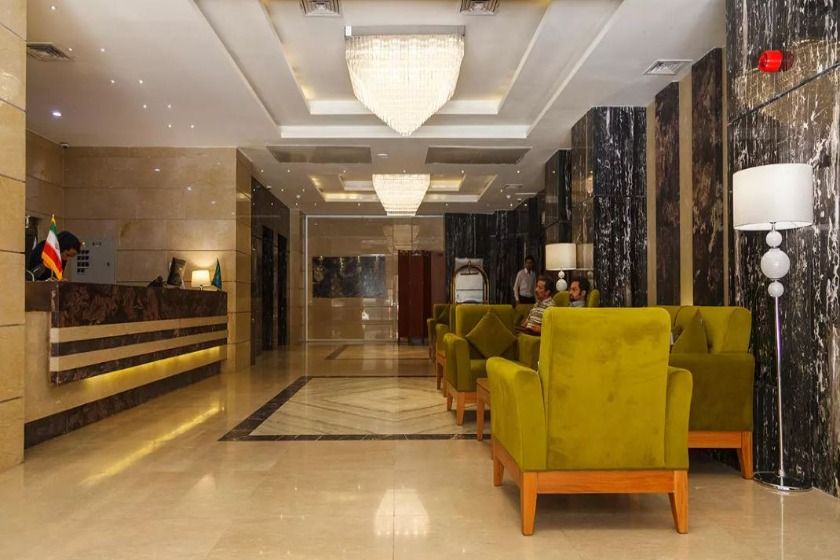 هتل آپارتمان حیات شرق مشهد - پذیرش