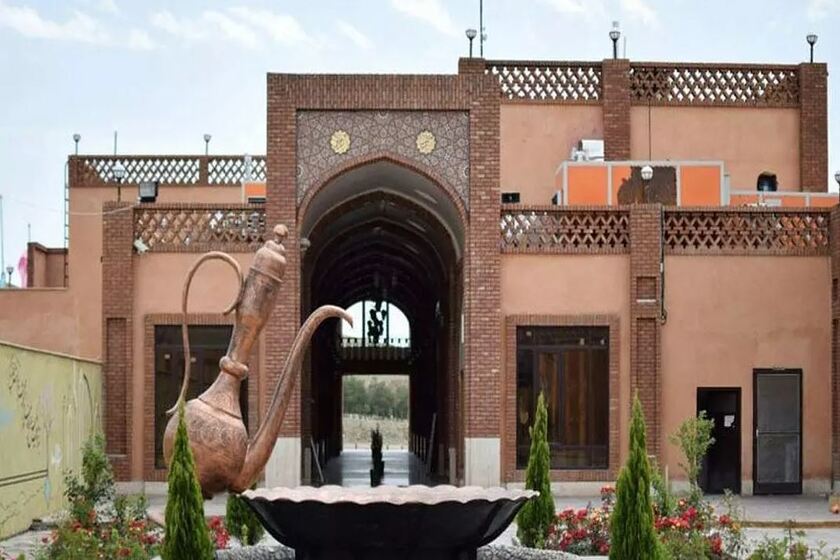 مجتمع گردشگری خورشید اردهال کاشان - نما