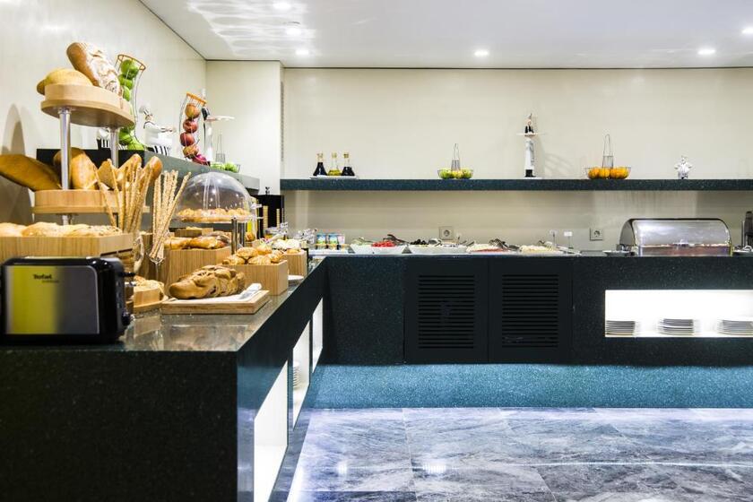 The Elysium Styles Taksim istanbul - breakfast