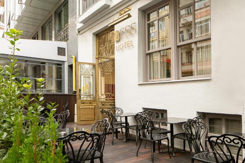 Ess Hotel Istanbul - facade