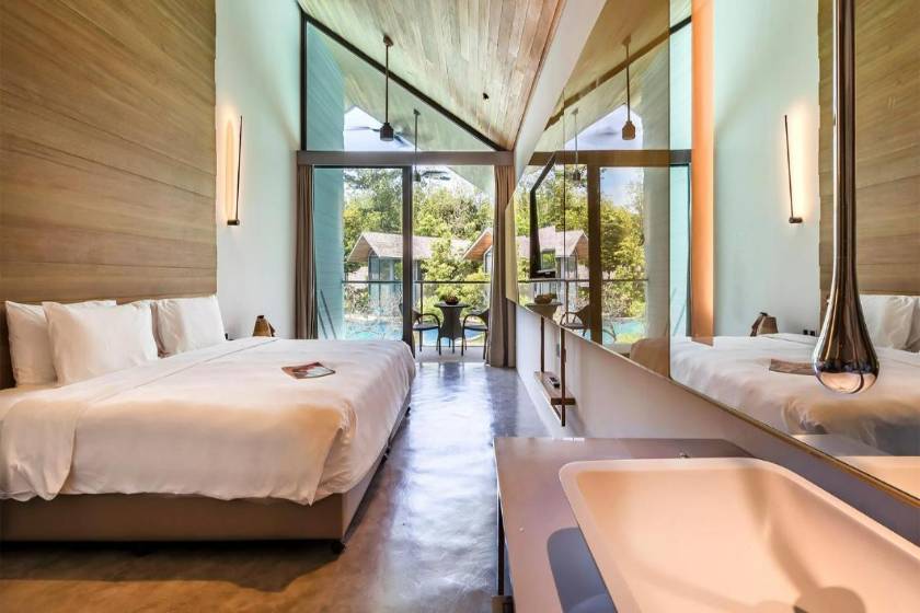 Island Escape Burasari - Deluxe Room with Schedule Boat Transfer