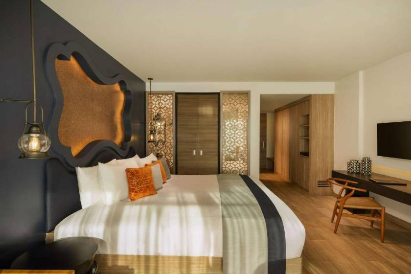 Avista Grande Phuket Karon - MGallery - Premier Room, Sea View, 1 King Bed, Balcony