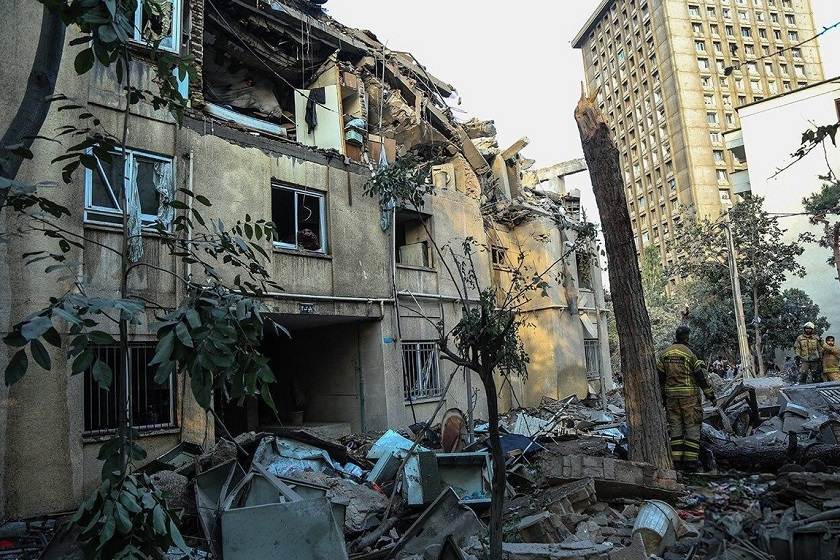 تور بازدید از اماکن تخریب‌شده در حملات دشمن برگزار می‌شود