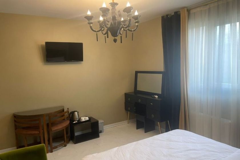 مهمانپذیر شیرون تهران - اتاق