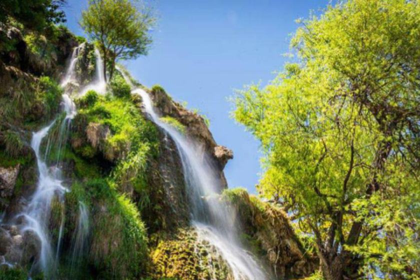 آبشار نیاسر کاشان ثبت ملی شد