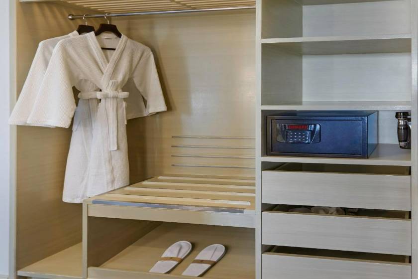 Pullman Phuket Panwa Beach Resort - Deluxe King Room