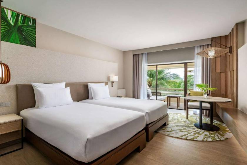 Pullman Phuket Karon Beach Resort - Superior Twin Room with Sea View