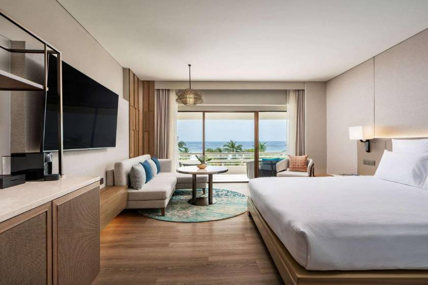 Pullman Phuket Karon Beach Resort - Junior King Suite with Sea View