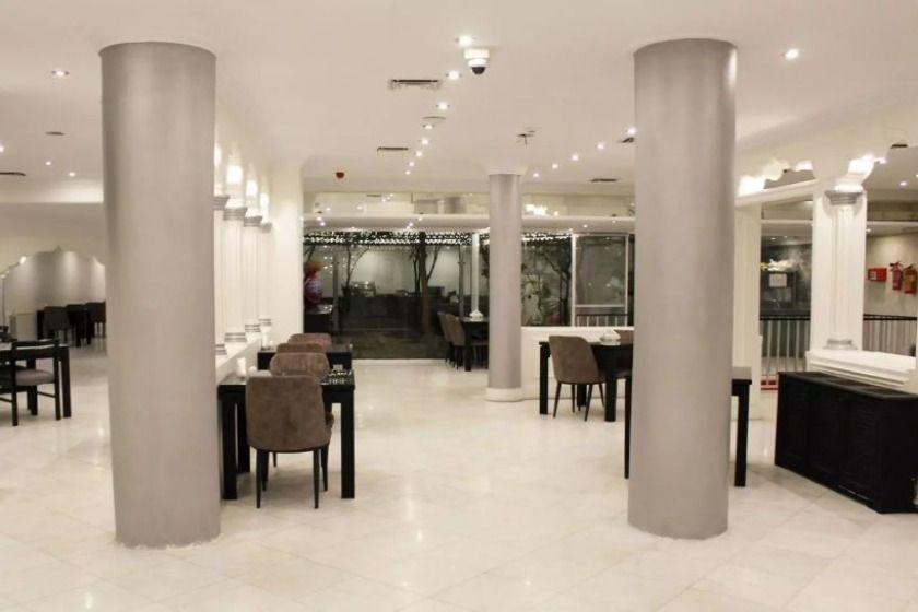 هتل کارون تهران - رستوران