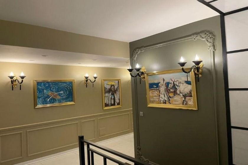 مهمانپذیر شیرون تهران - لابی