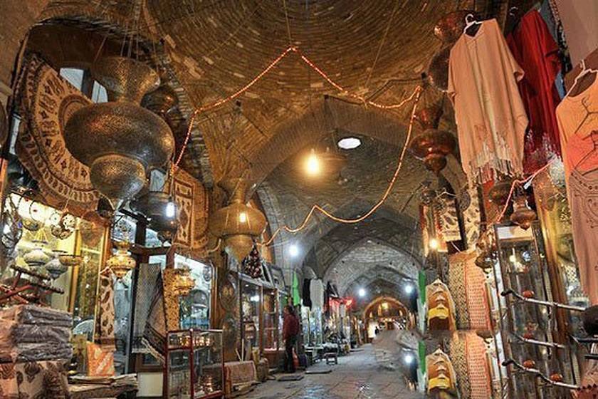 بازار اصفهان. منبع عکس جاباما. عکاس نامشخص