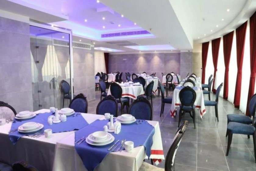 هتل آپارتمان رونیا تهران - رستوران