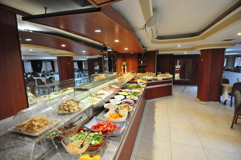 Hotel Buyuk Sahinler istanbul - breakfast