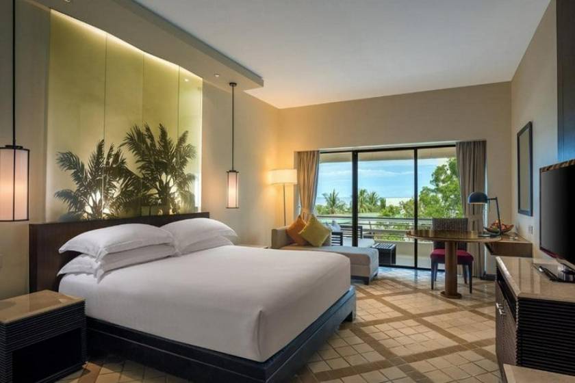 Pullman Phuket Karon Beach Resort - Deluxe Suite with Sea View