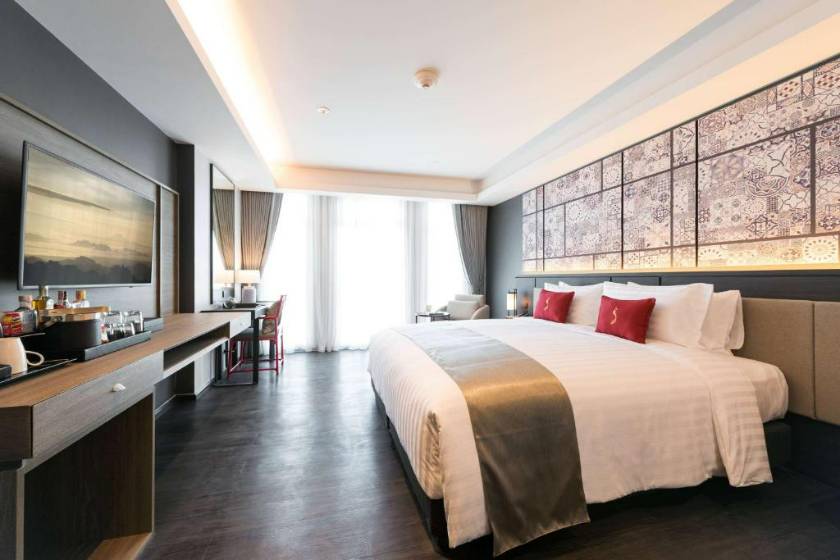 Ramada Plaza by Wyndham Chao Fah Phuket - Junior King Suite