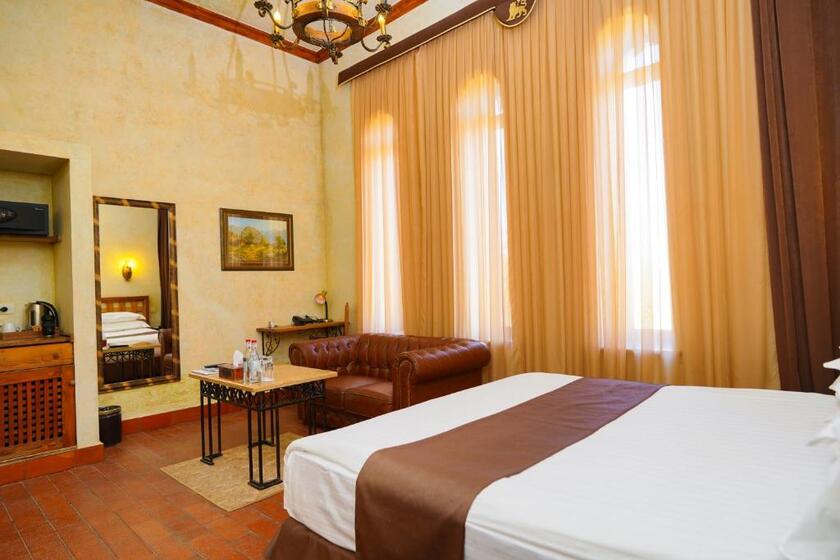 Caucasus Hotel Yerevan - room