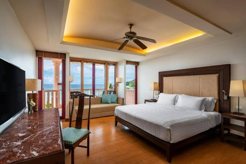 Centara Grand Beach Resort Phuket - SHA Plus - Deluxe Room - King