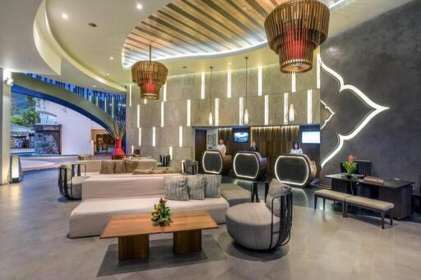 Holiday Inn Resort Phuket Karon Beach, an IHG Hotel phuket - lobby