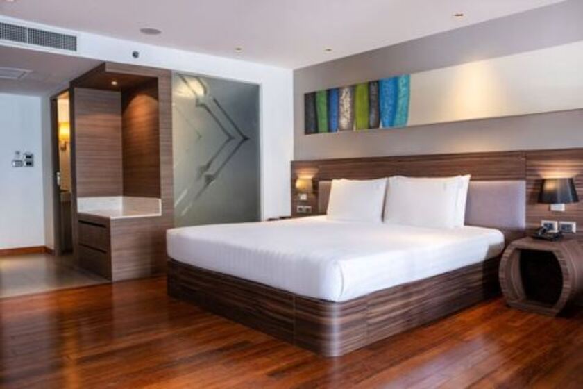 Holiday Inn Resort Phuket Karon Beach, an IHG Hotel phuket - Family Suite