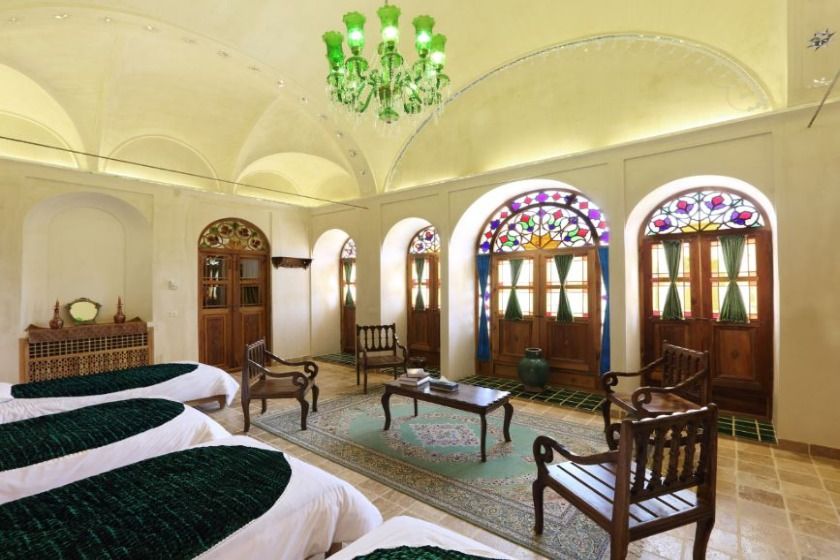 اقامتگاه سنتی خانه مرشدی کاشان - اتاق