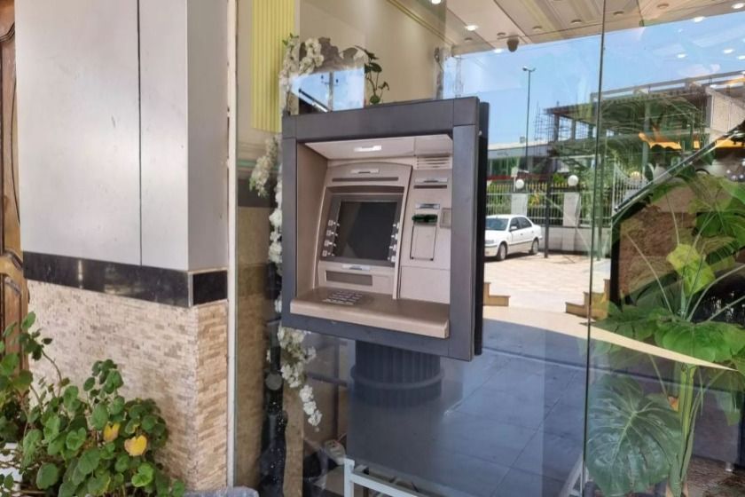 هتل دهدار لاهیجان - محوطه