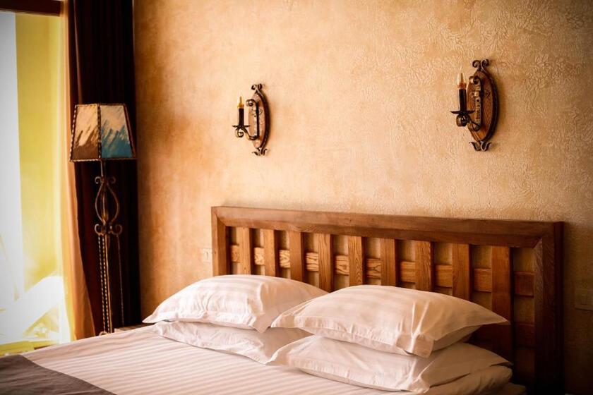 Caucasus Hotel Yerevan - room