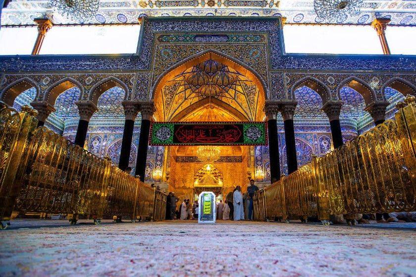 یکی از رواق های حرم امام حسین. منبع عکس: وبسایت Atabat.org. عکاس: نامشخص