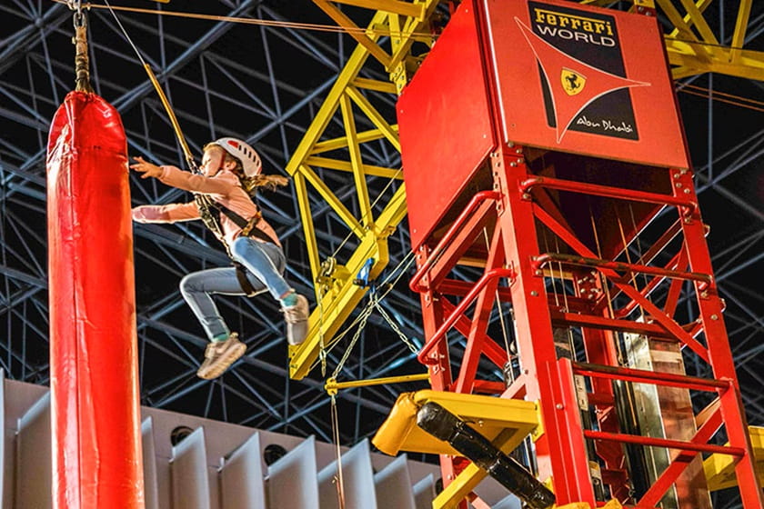 کمپ آموزشی کودکان، منبع عکس: وبسایت Ferrariworldabudhabi. عکاس: نامشخص