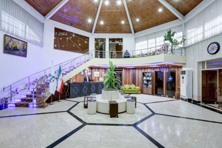 هتل جهانگردی لاهیجان - لابی