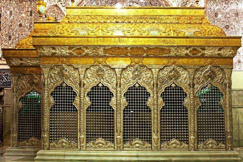 ضریح امام حسین . منبع عکس: گوگل مپ. عکاس: نامشخص