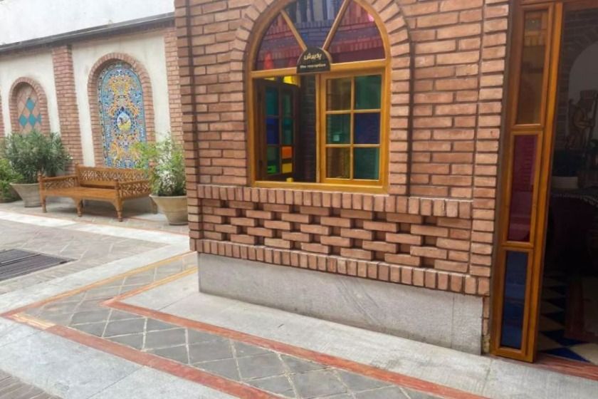 هتل تخت جمشید تهران - محوطه