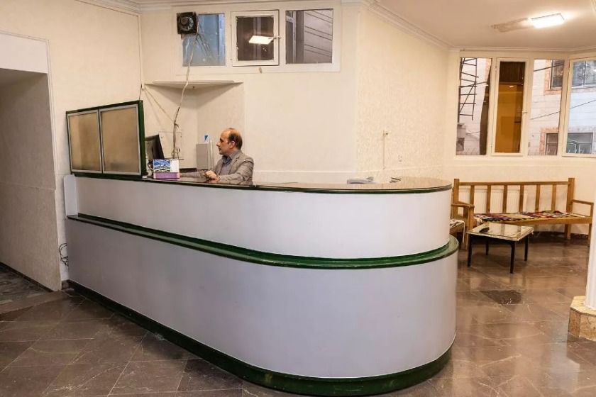 هتل پیروز تهران - پذیرش