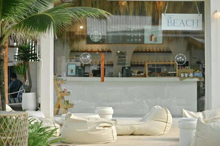 Arinara Beach Resort Phuket - SHA Extra Plus - cafe