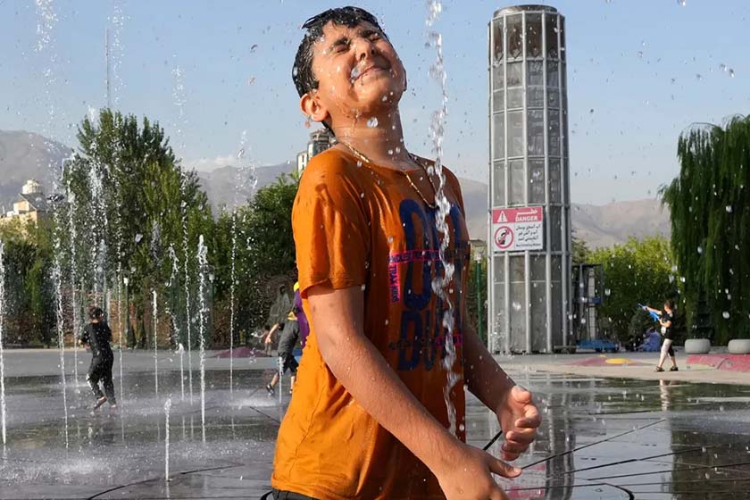 جشن آغاز تابستان. منبع عکس: وبسایت Foxnews.Com. عکاس: نامشخص