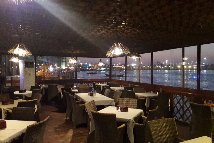 رستوران بیت الوکیل