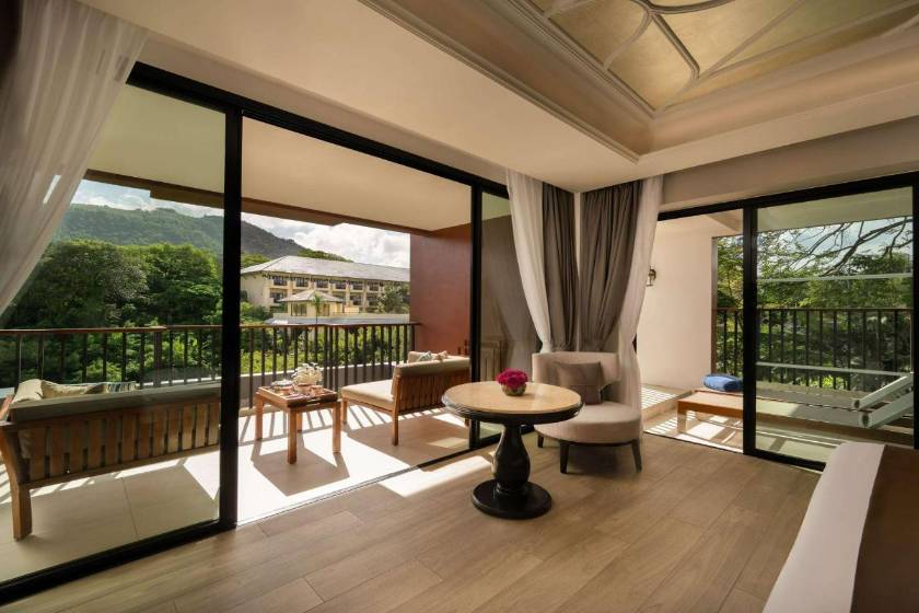 Avista Grande Phuket Karon - MGallery - Deluxe Family Room, Mountain View, 1 King Bed and 1 Queen Bed, Balcony