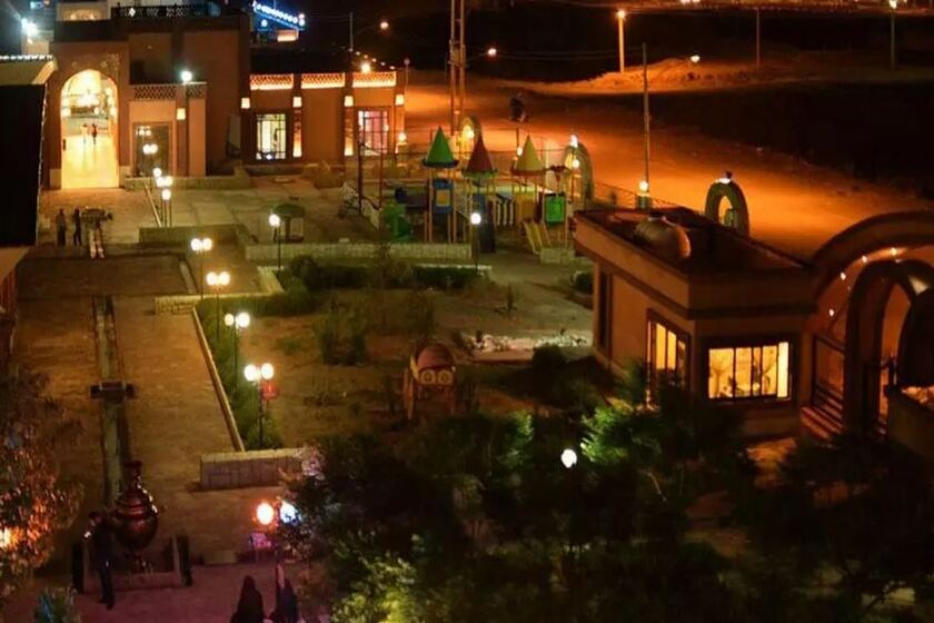 مجتمع گردشگری خورشید اردهال کاشان - محوطه