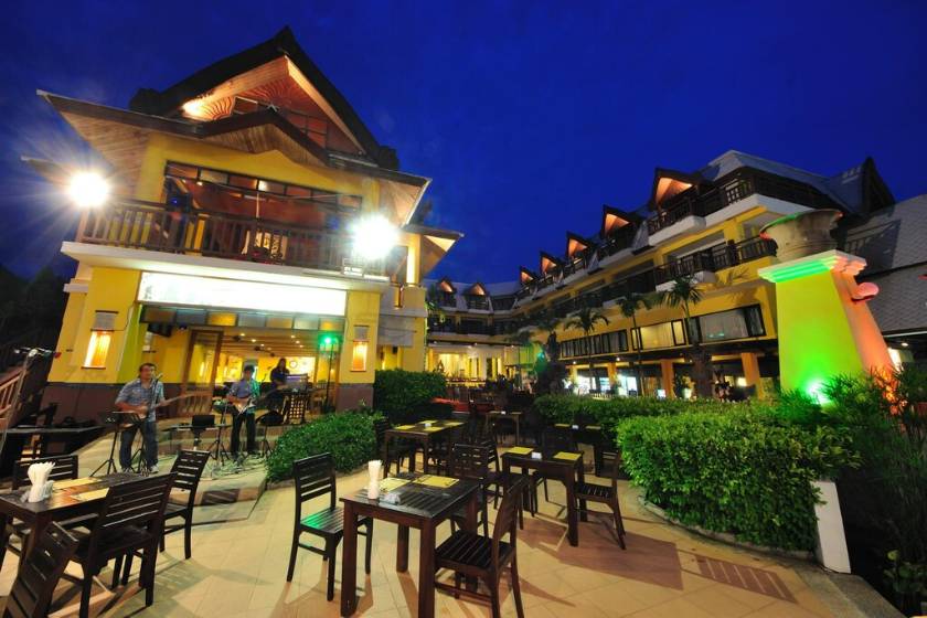 Woraburi Phuket Resort & Spa - SHA Plus - restaurant
