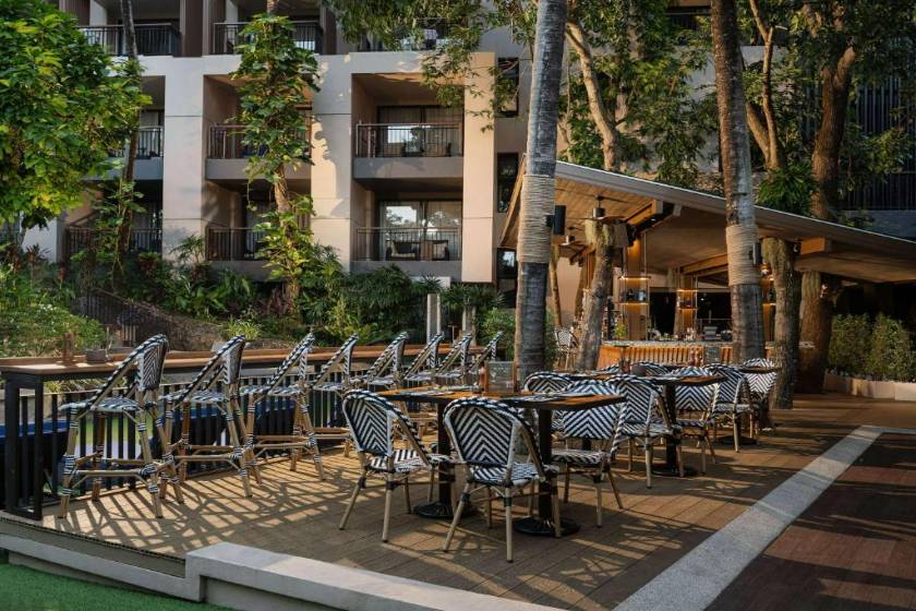 Novotel Phuket Kata Avista Resort and Spa - restaurant